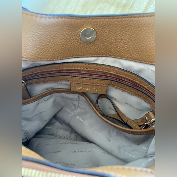 MK Purse - Picture 13 of 14